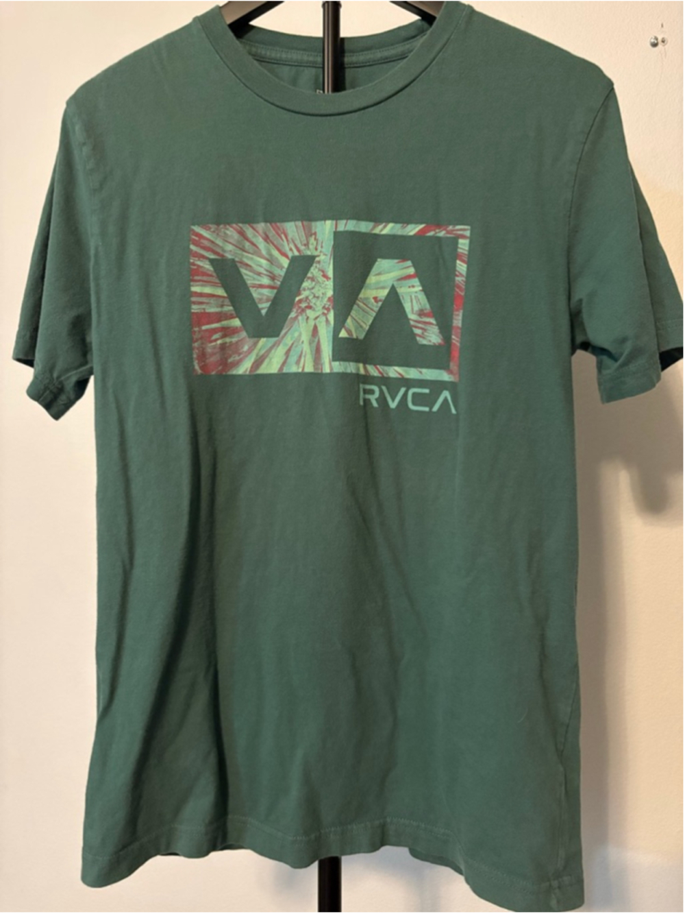 RVCA Men’s Green Short Sleeve Tee S